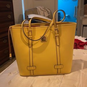 Dooney & Bourke East west Lemon Shopper.  NWT